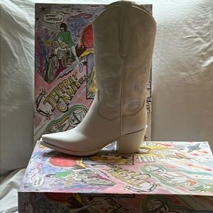 Jeffrey Campbell new never worn white cowboy boot. Brides take a look!